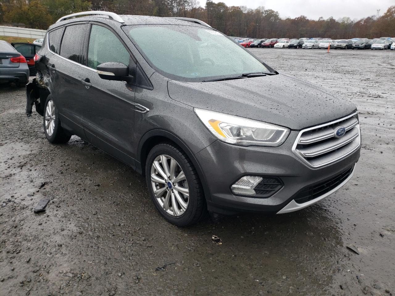 Ford Escape tit (2017)