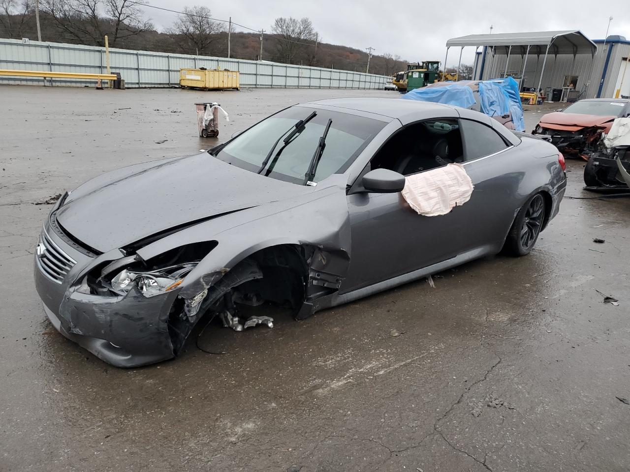 Infiniti G37 base (2012)