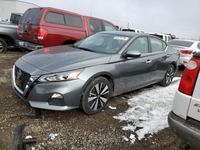 Nissan Altima sv (2021)