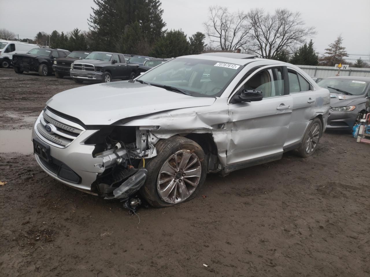 Ford Taurus lim (2011)