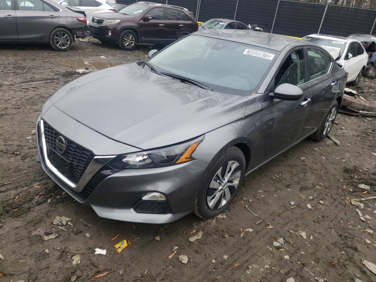 Nissan Altima s (2022)