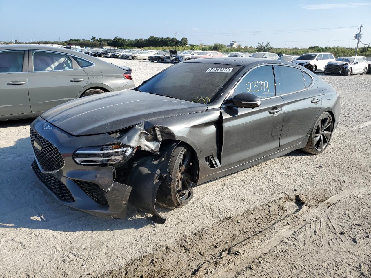 Genesis G70 base (2022)