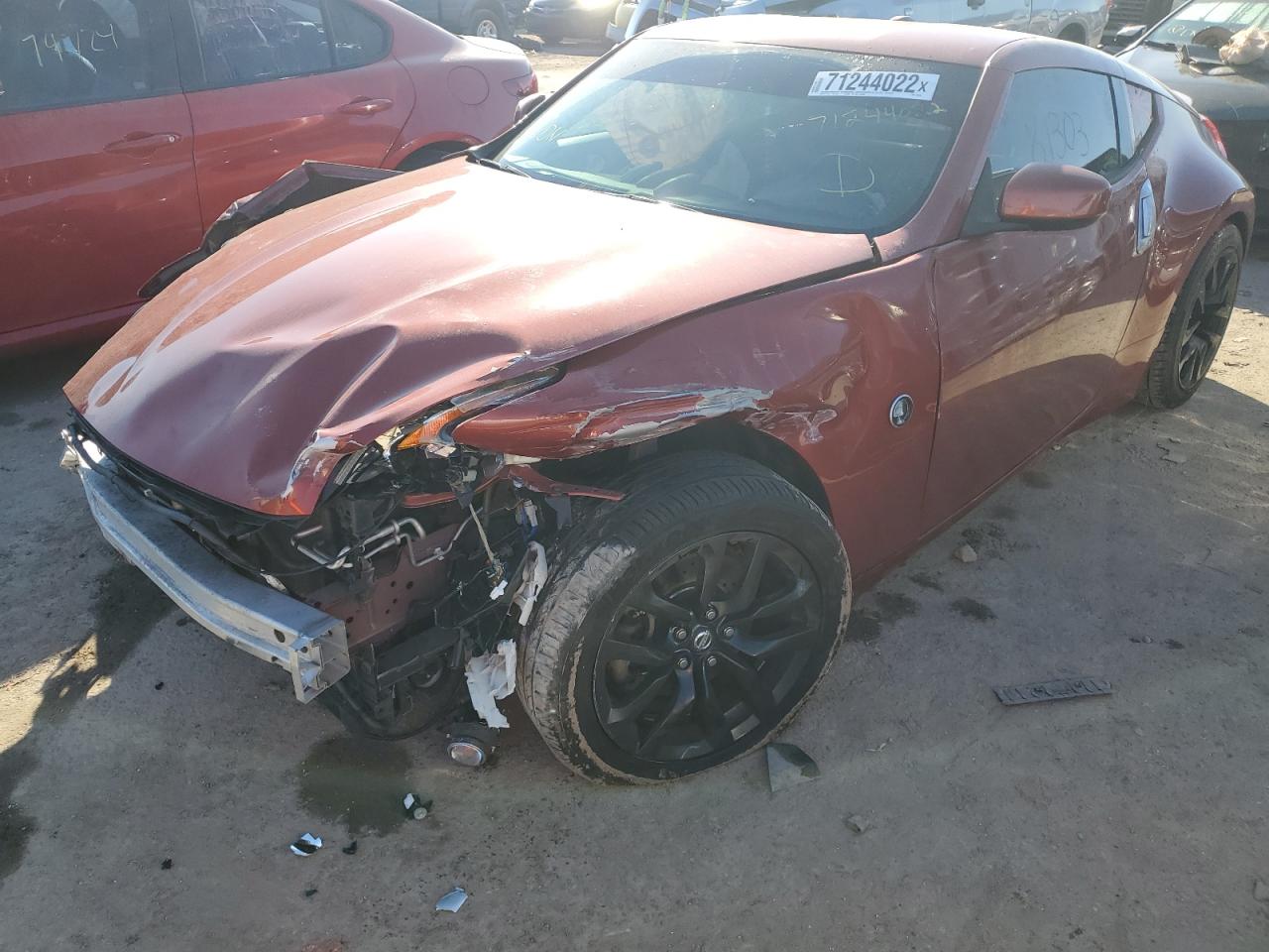 Nissan 370z base (2015)