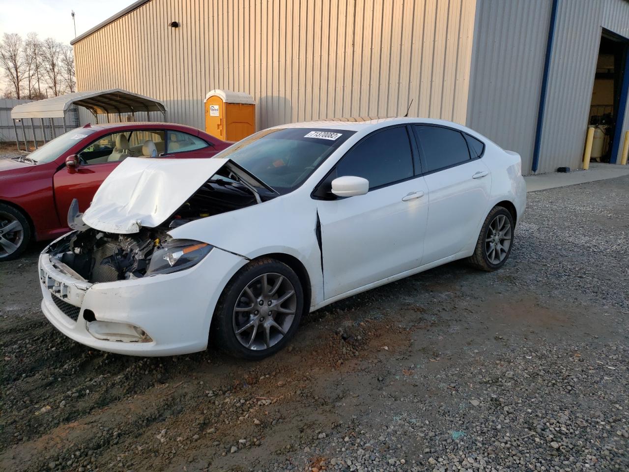 Dodge Dart sxt (2015)