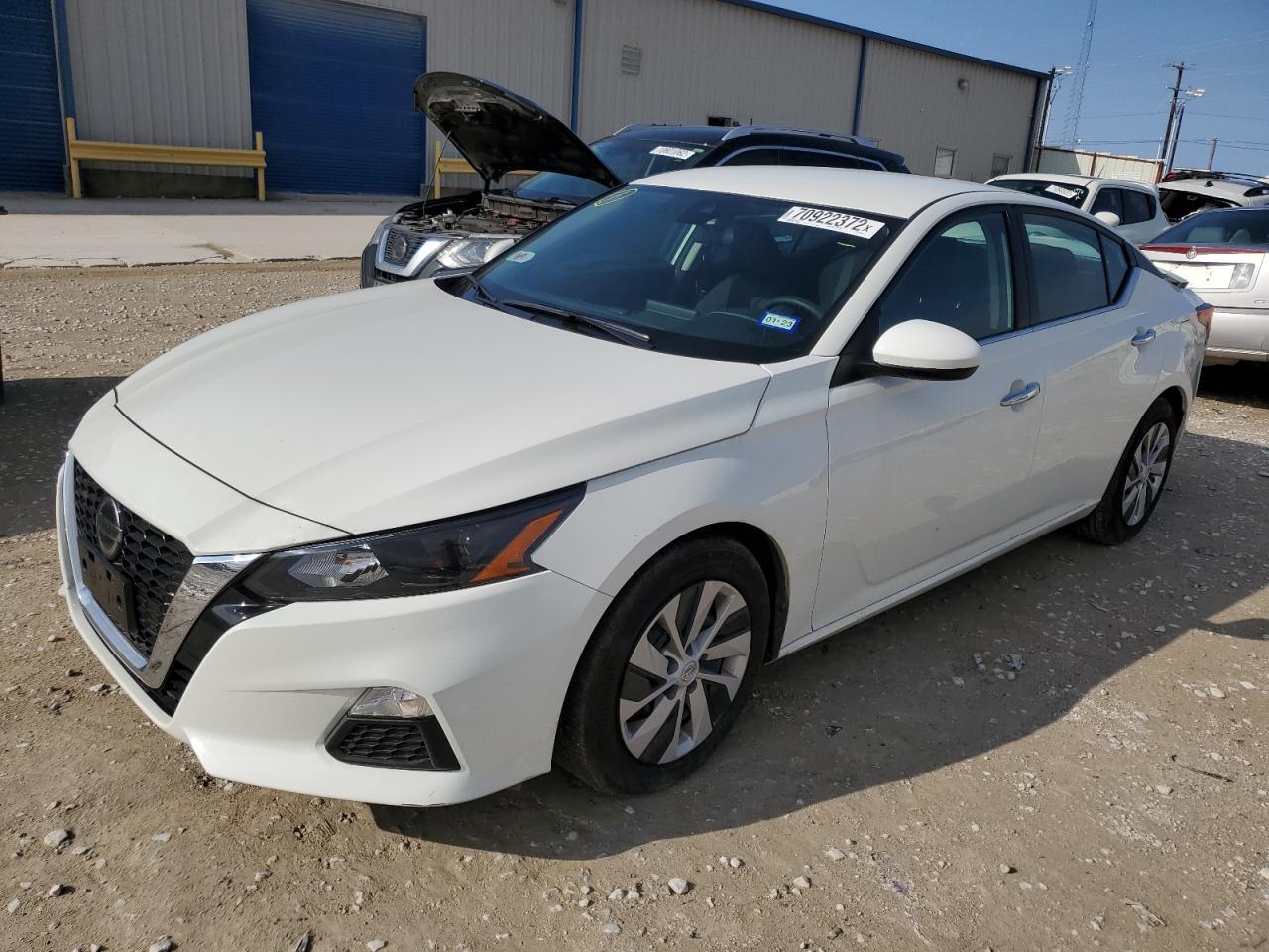Nissan Altima s (2022)