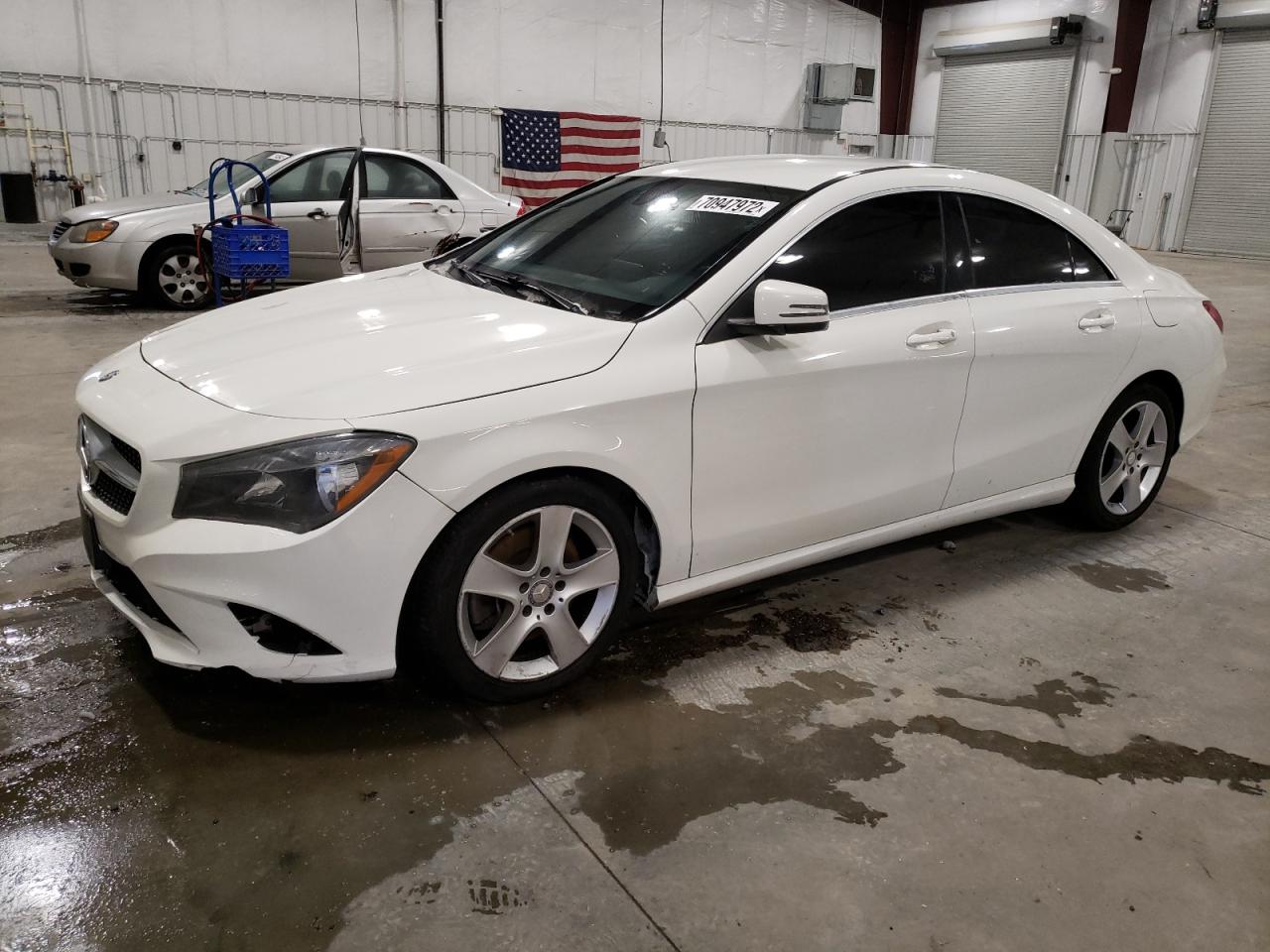 Mercedes-benz Cla 250 (2015)