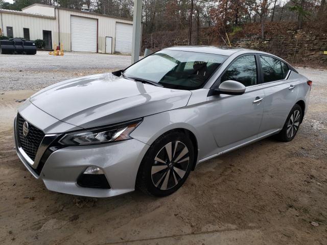 Nissan Altima sv (2021)