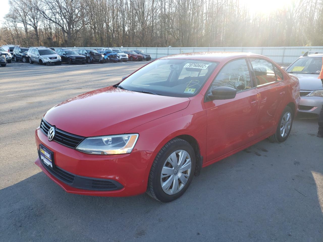 Volkswagen Jetta base (2012)