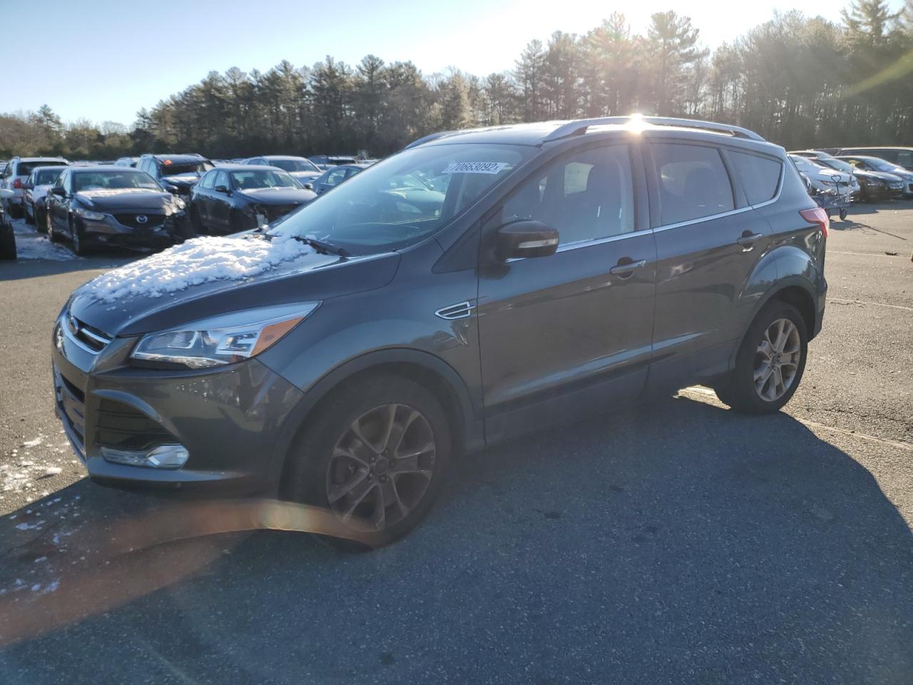 Ford Escape tit (2016)