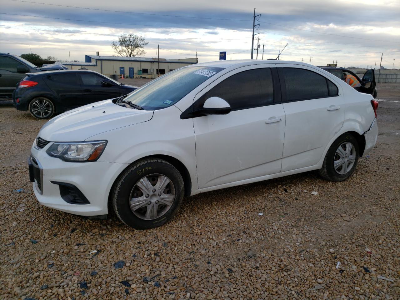 Chevrolet Sonic ls (2018)
