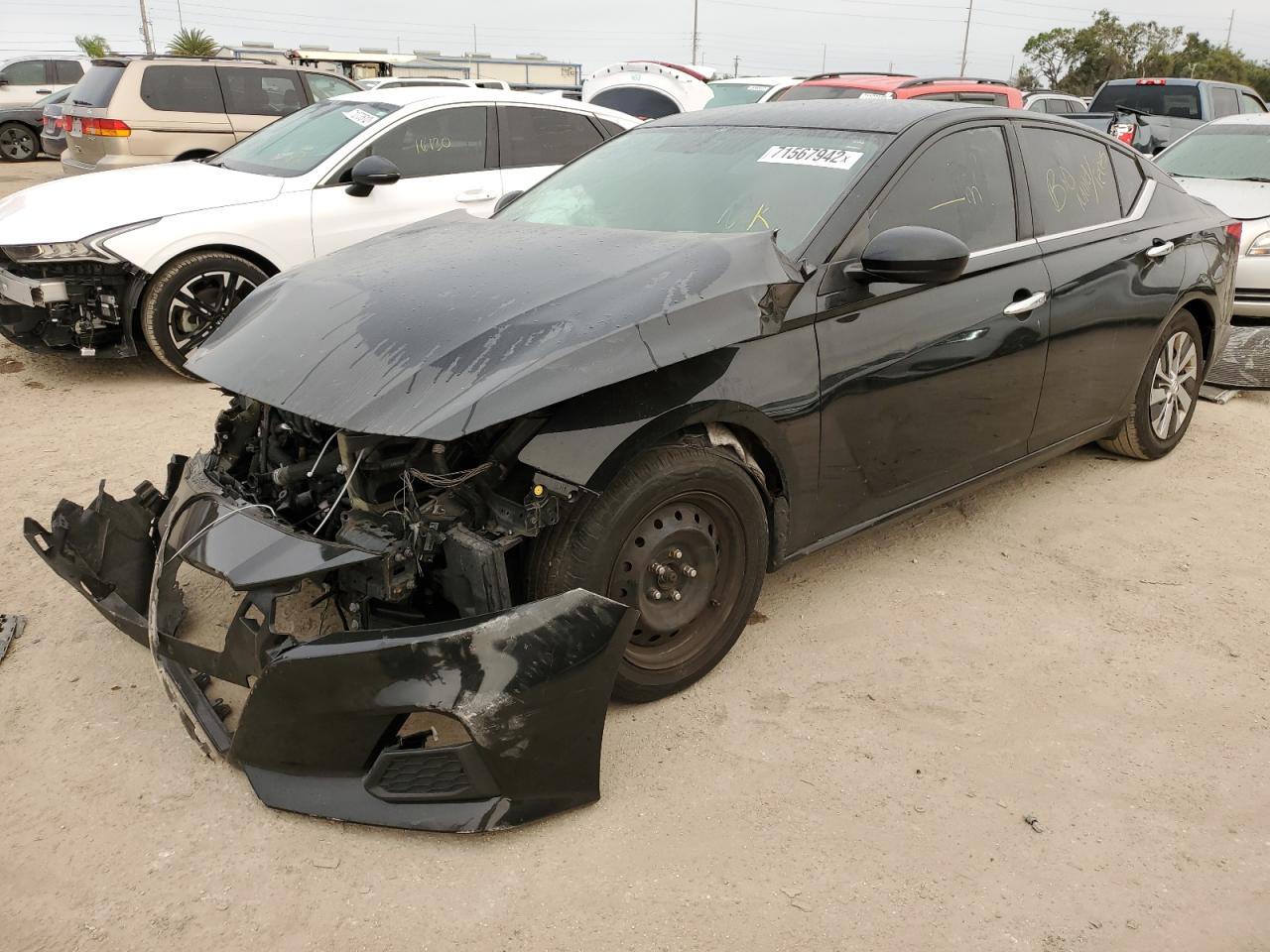 Nissan Altima s (2020)