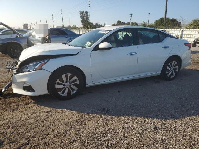 Nissan Altima s (2020)
