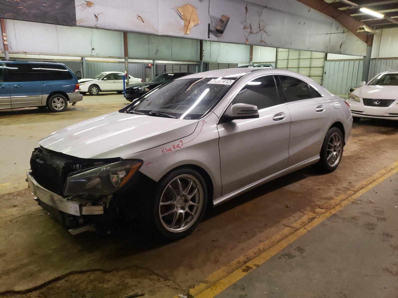 Mercedes-benz Cla 250 (2014)