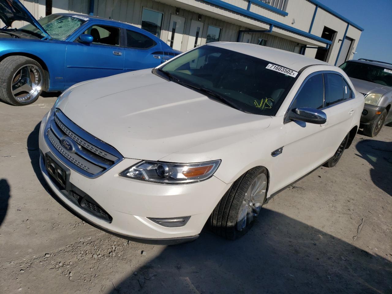 Ford Taurus lim (2011)