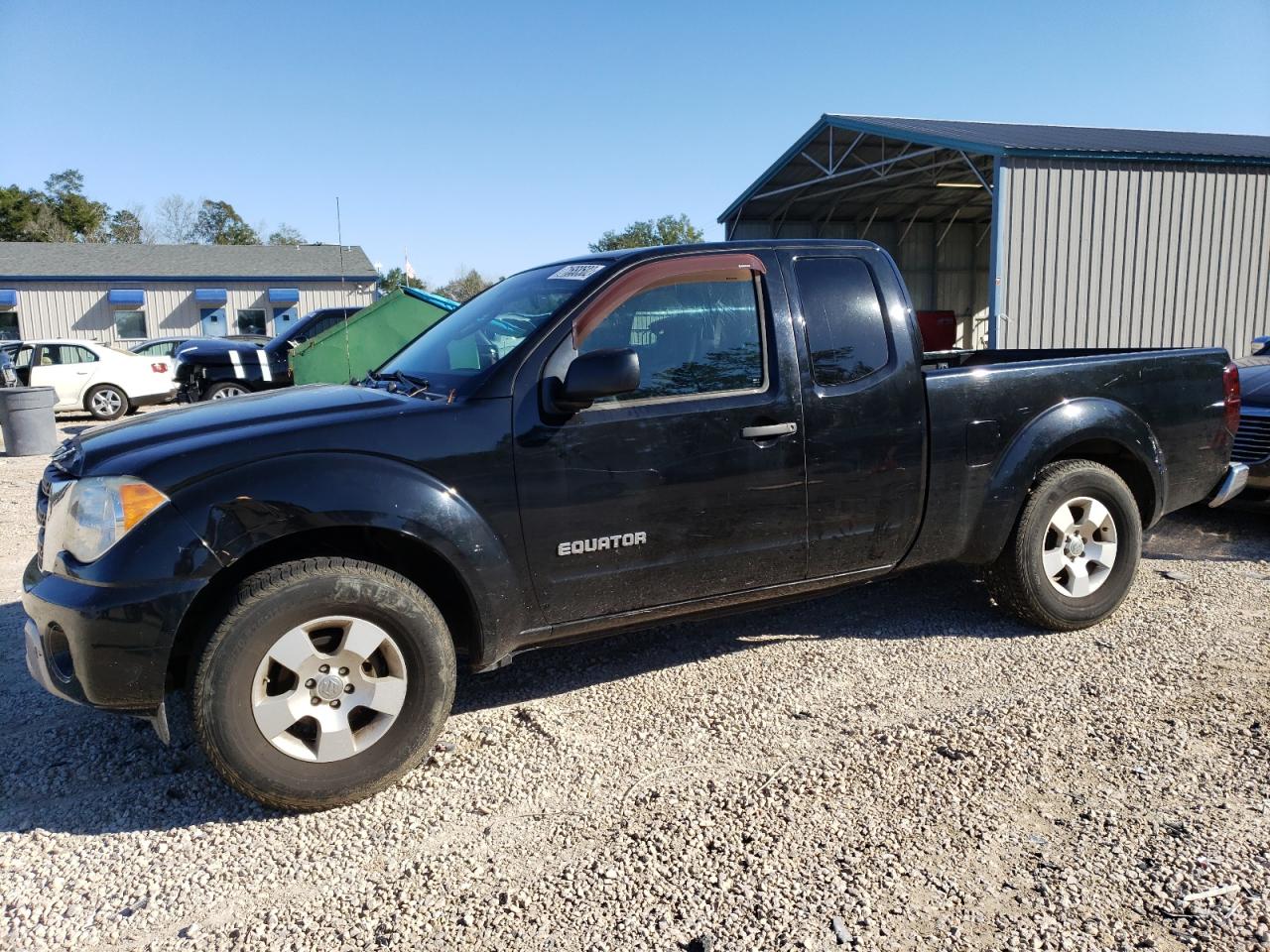 Suzuki Equator ba (2011)