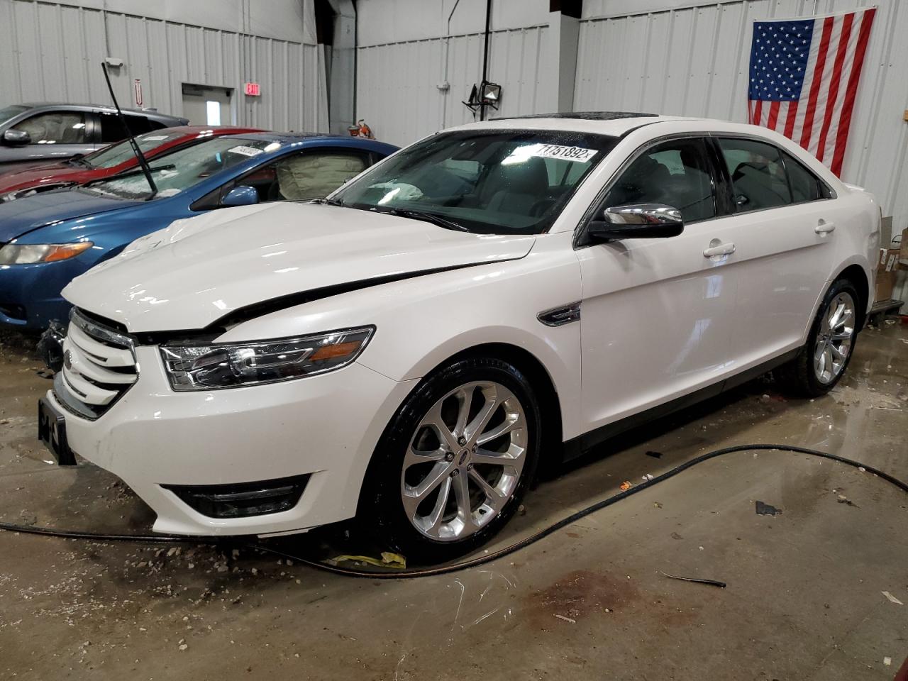 Ford Taurus lim (2017)