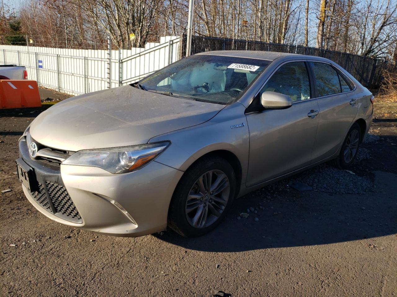 Toyota Camry hybr (2015)