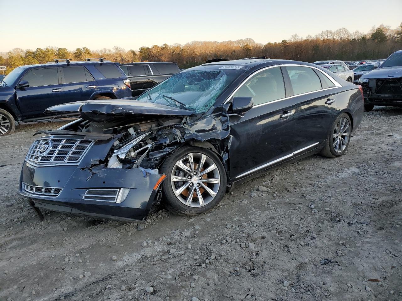 Cadillac Xts luxury (2013)