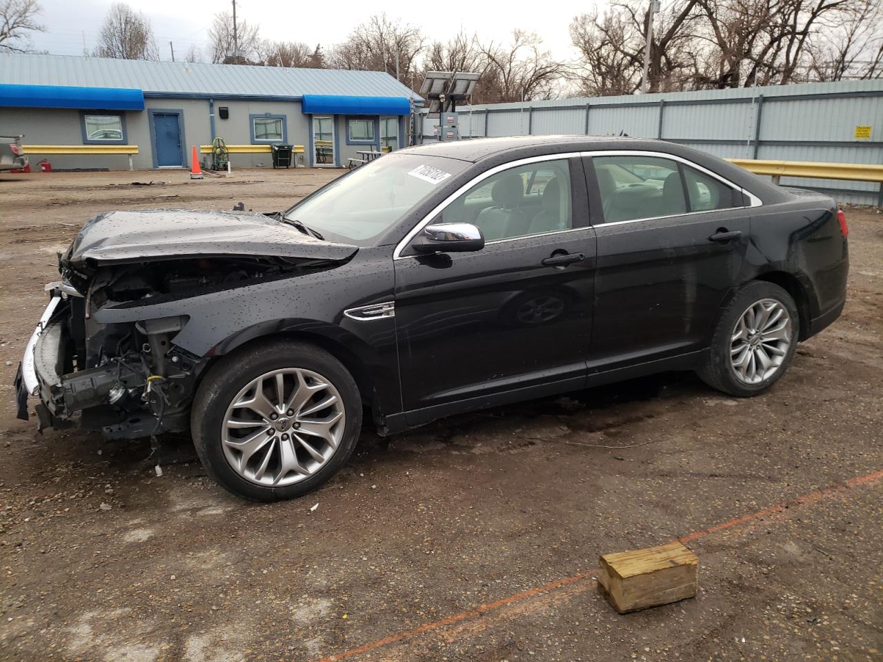 Ford Taurus lim (2014)