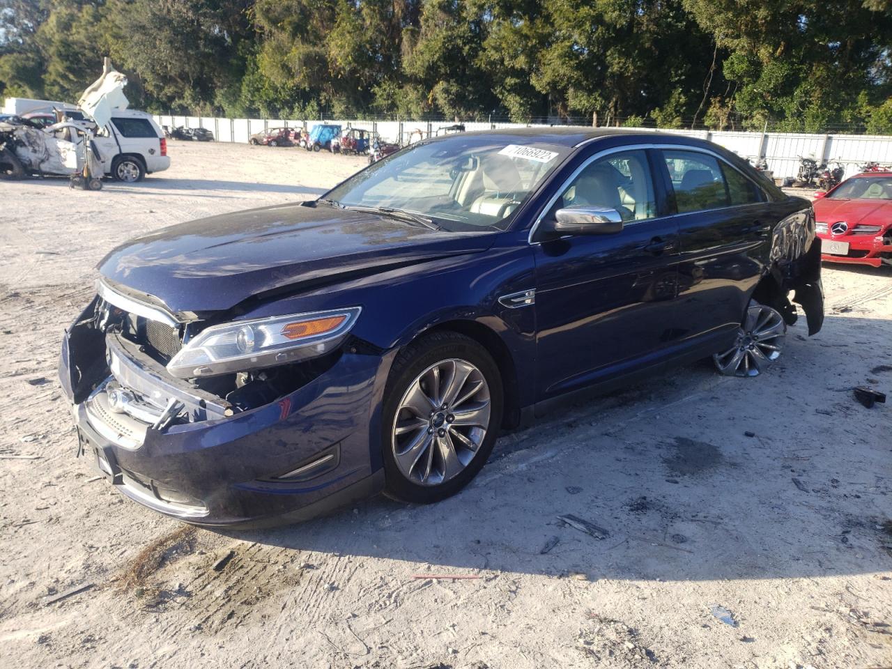 Ford Taurus lim (2011)