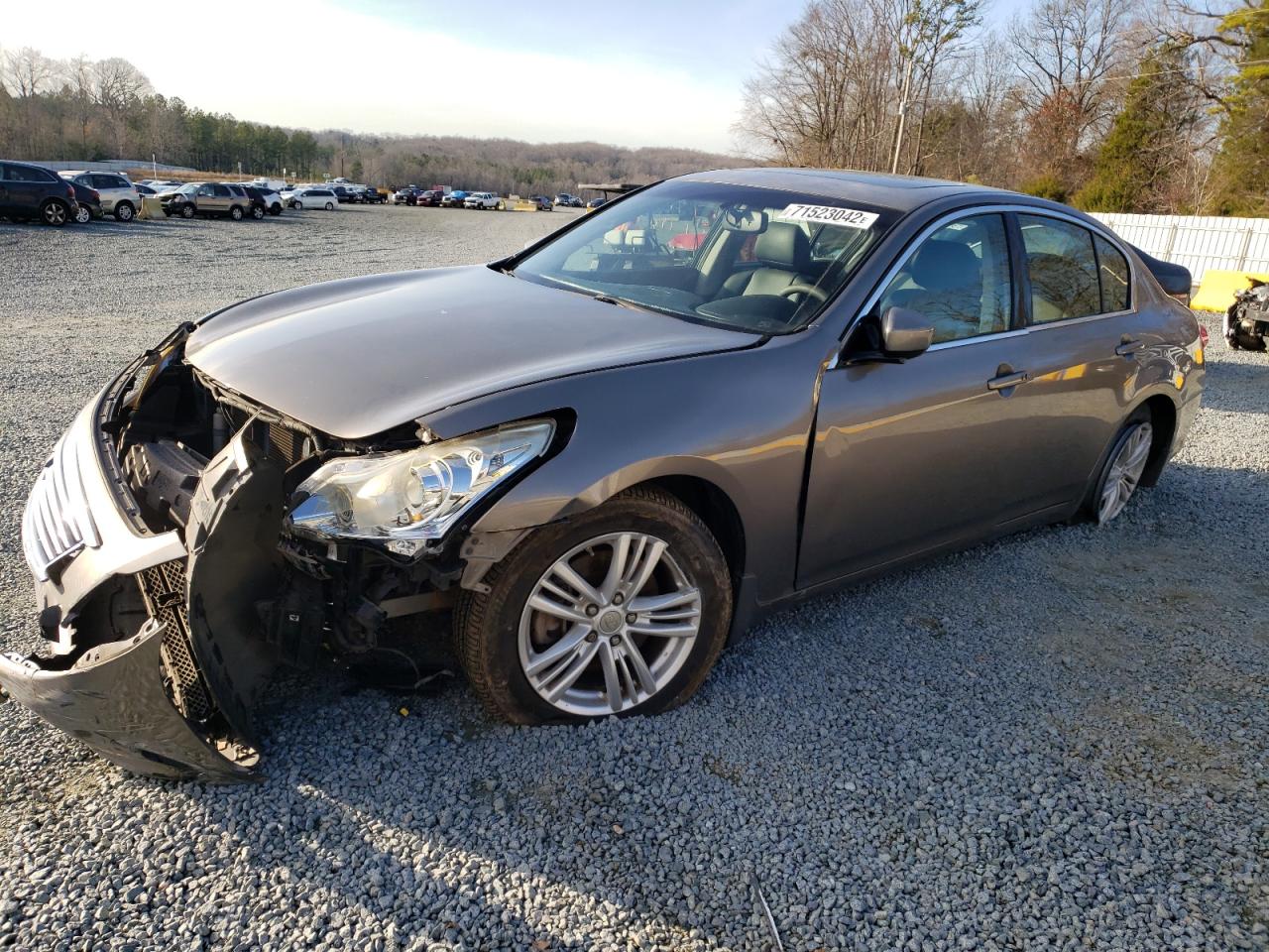 Infiniti G37 base (2010)