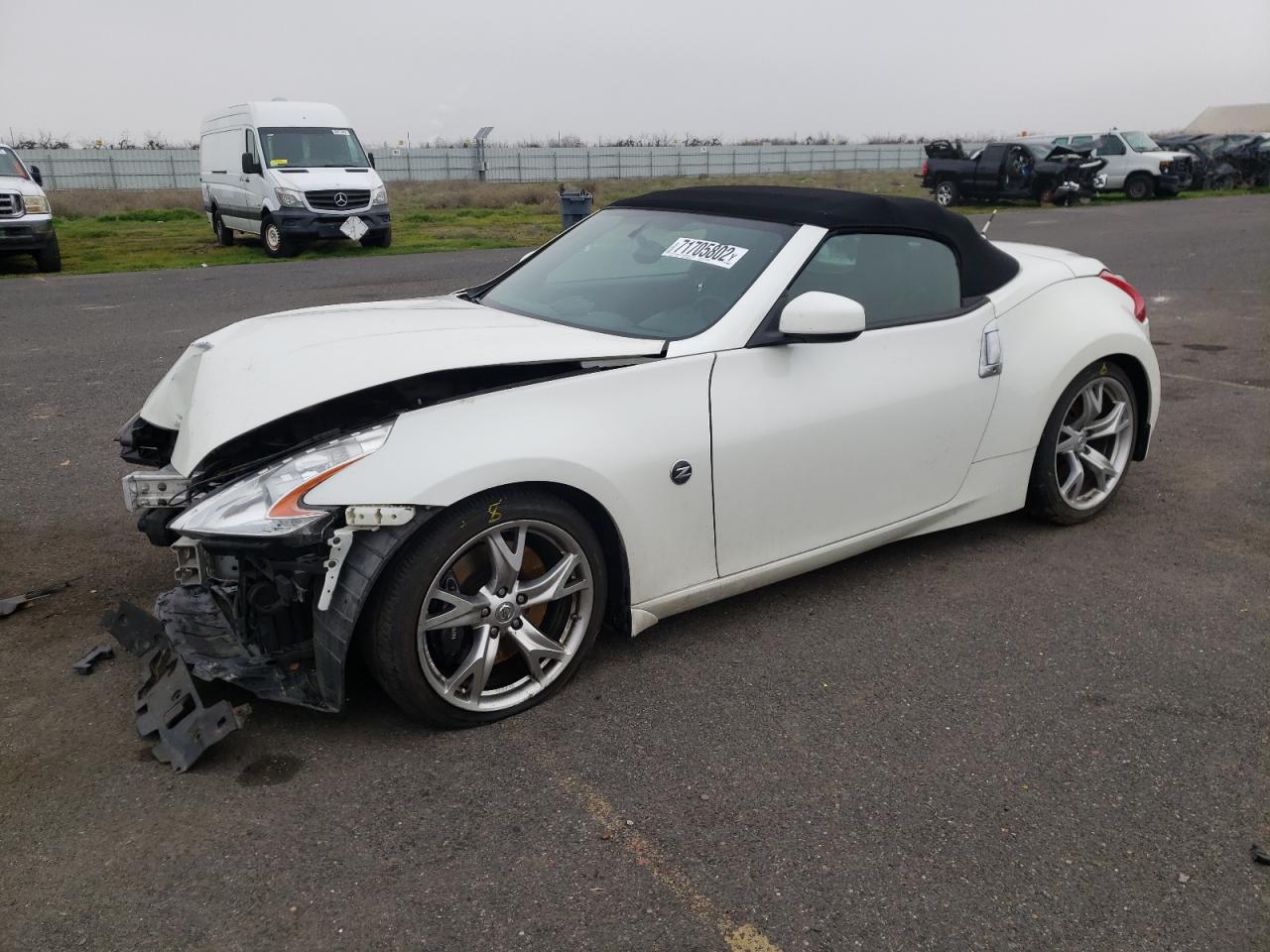 Nissan 370z base (2012)