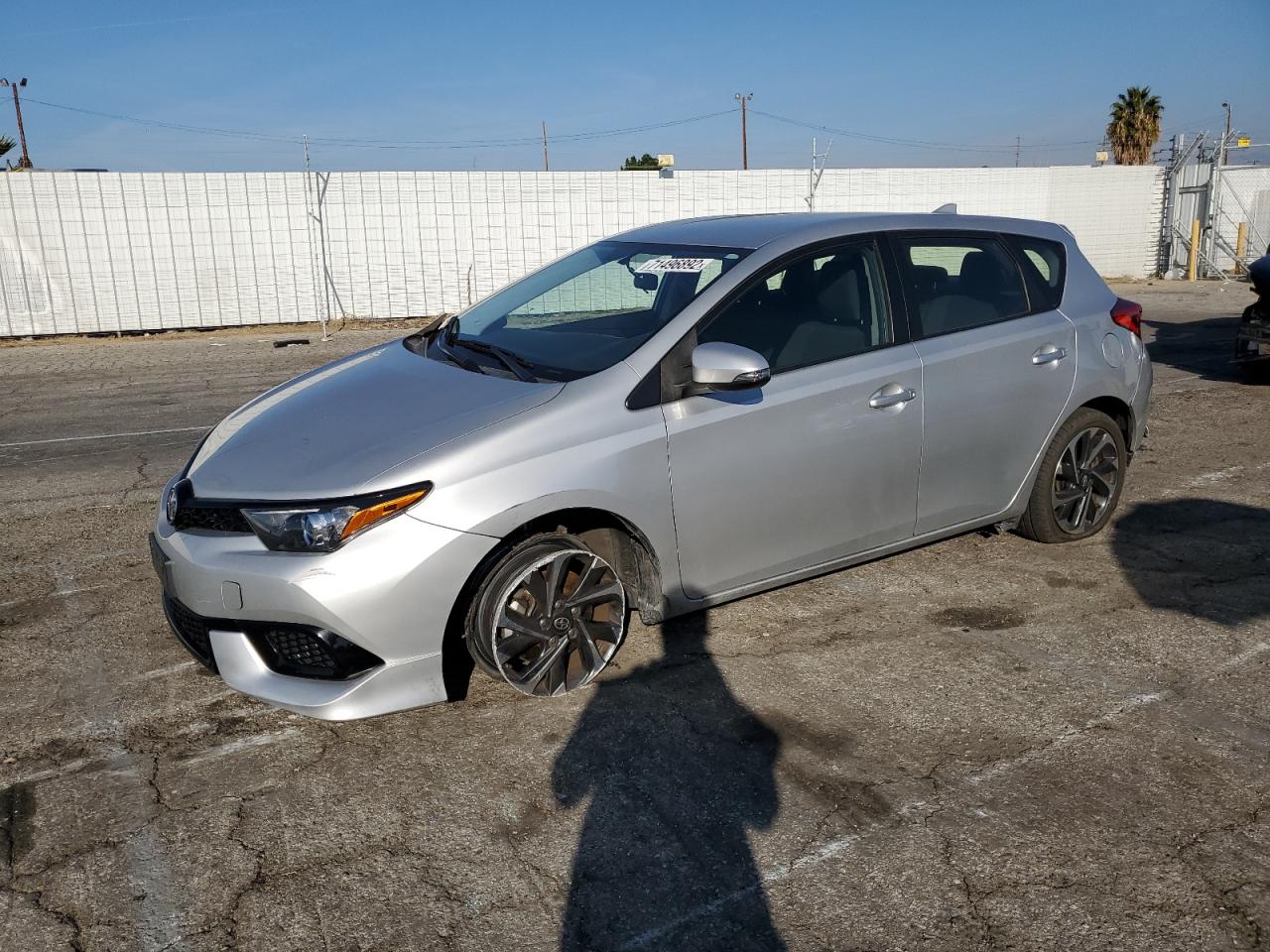 Toyota Scion im (2016)