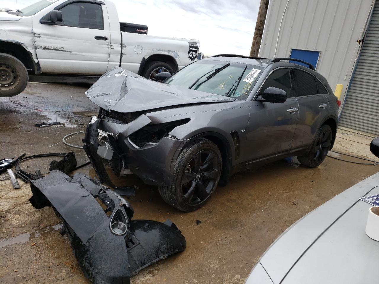 Infiniti Qx70 (2016)