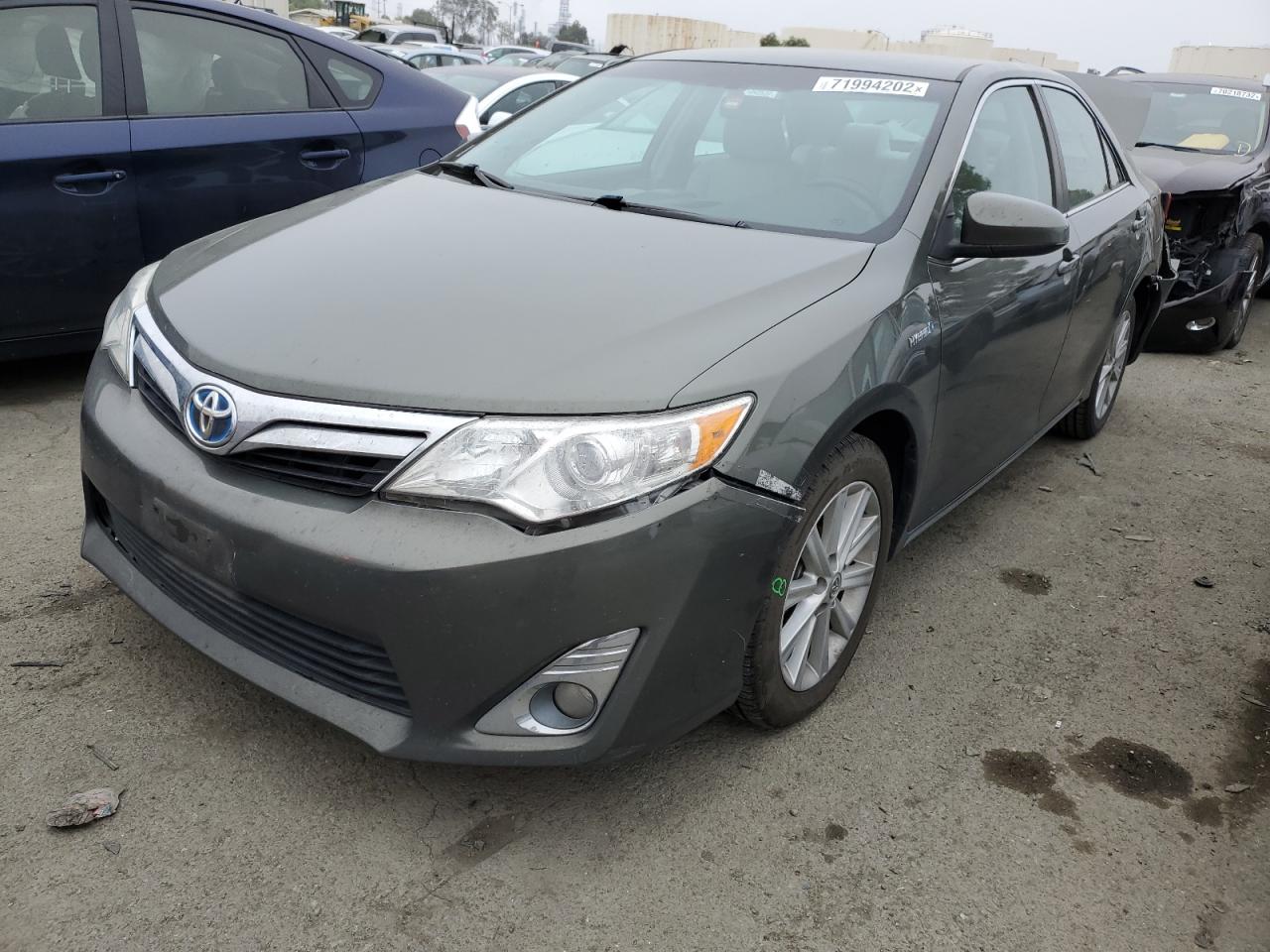 Toyota Camry hybr (2013)