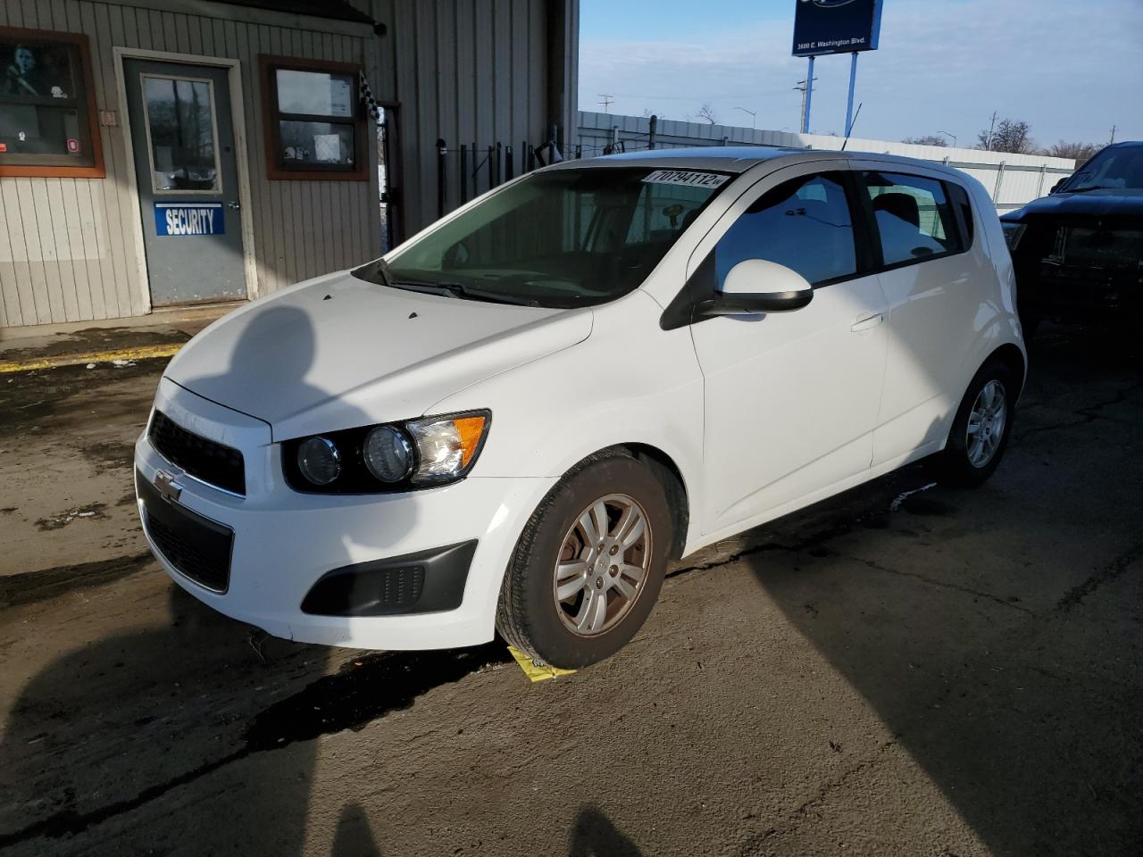 Chevrolet Sonic ls (2012)