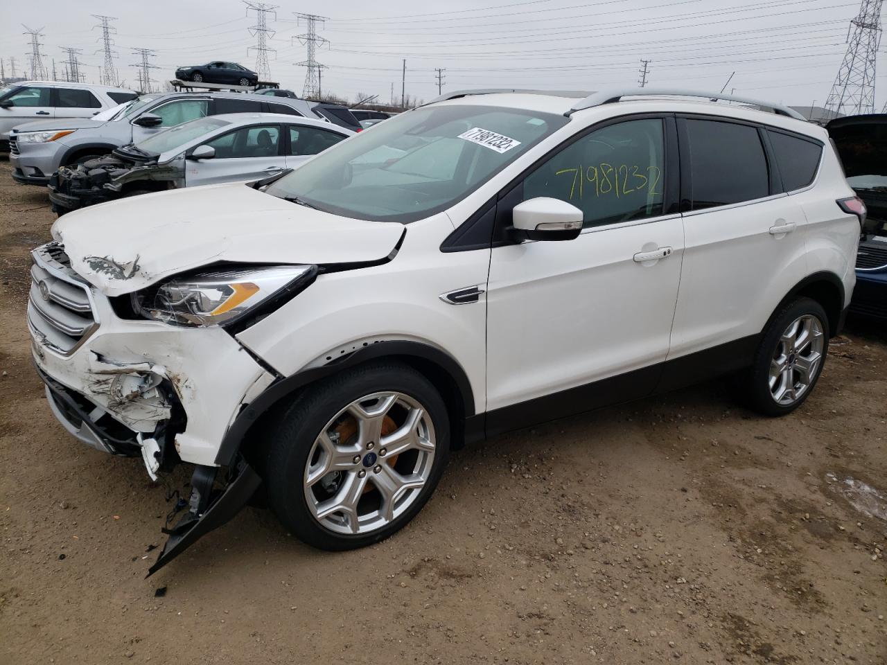 Ford Escape tit (2018)