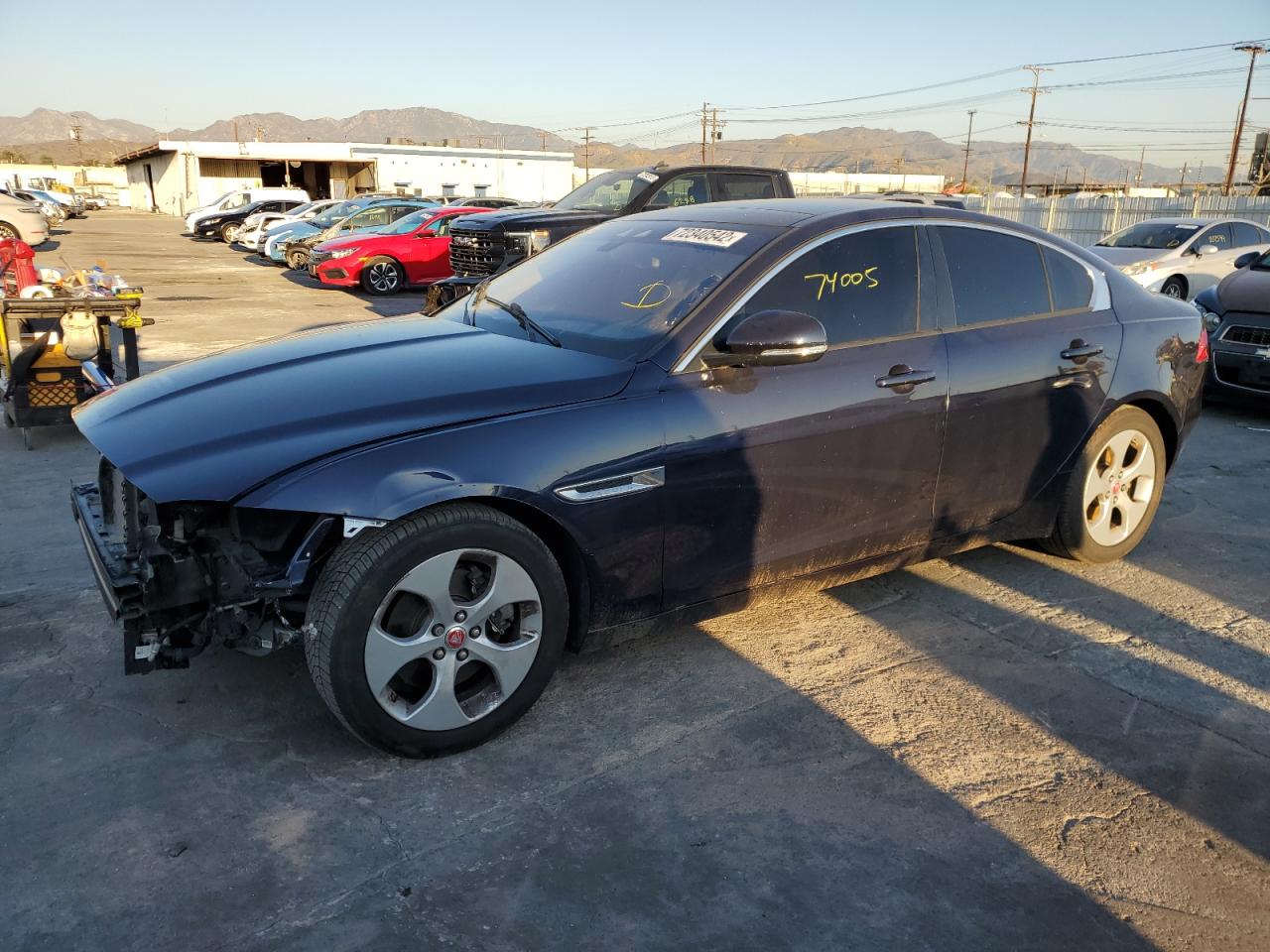 Jaguar Xe (2017)