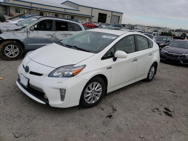 Toyota Prius plug (2014)