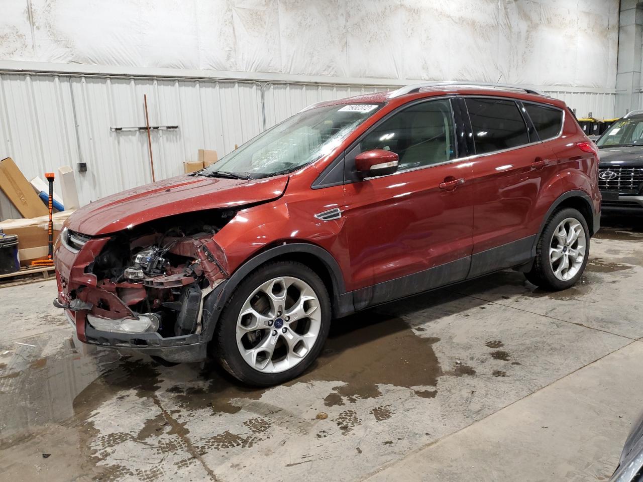 Ford Escape tit (2014)
