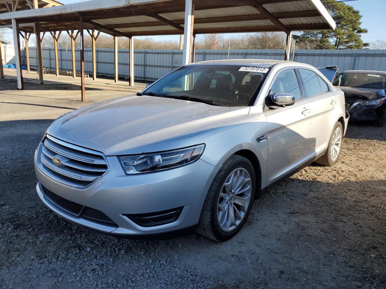 Ford Taurus lim (2016)