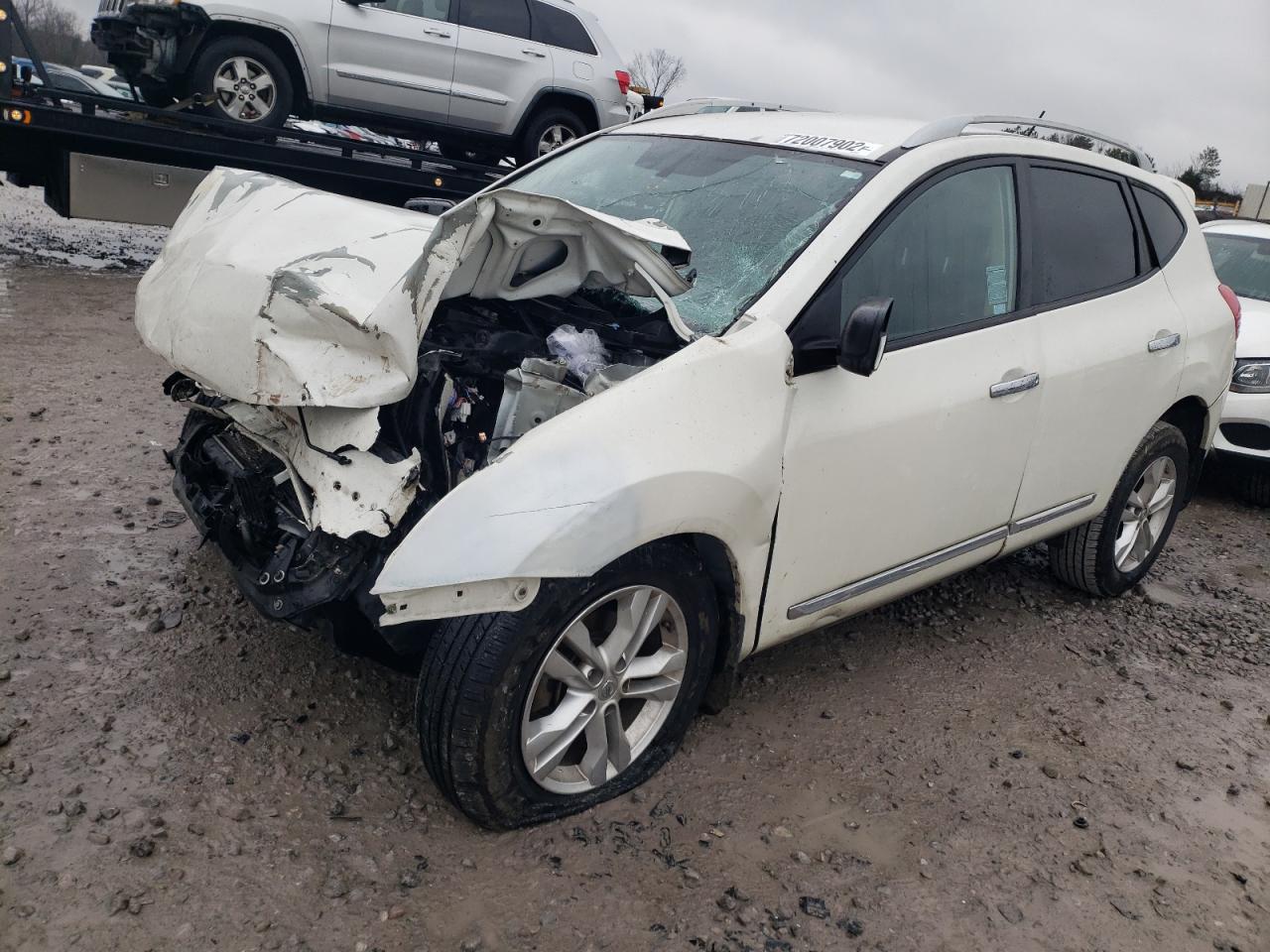Nissan Rogue sele (2015)
