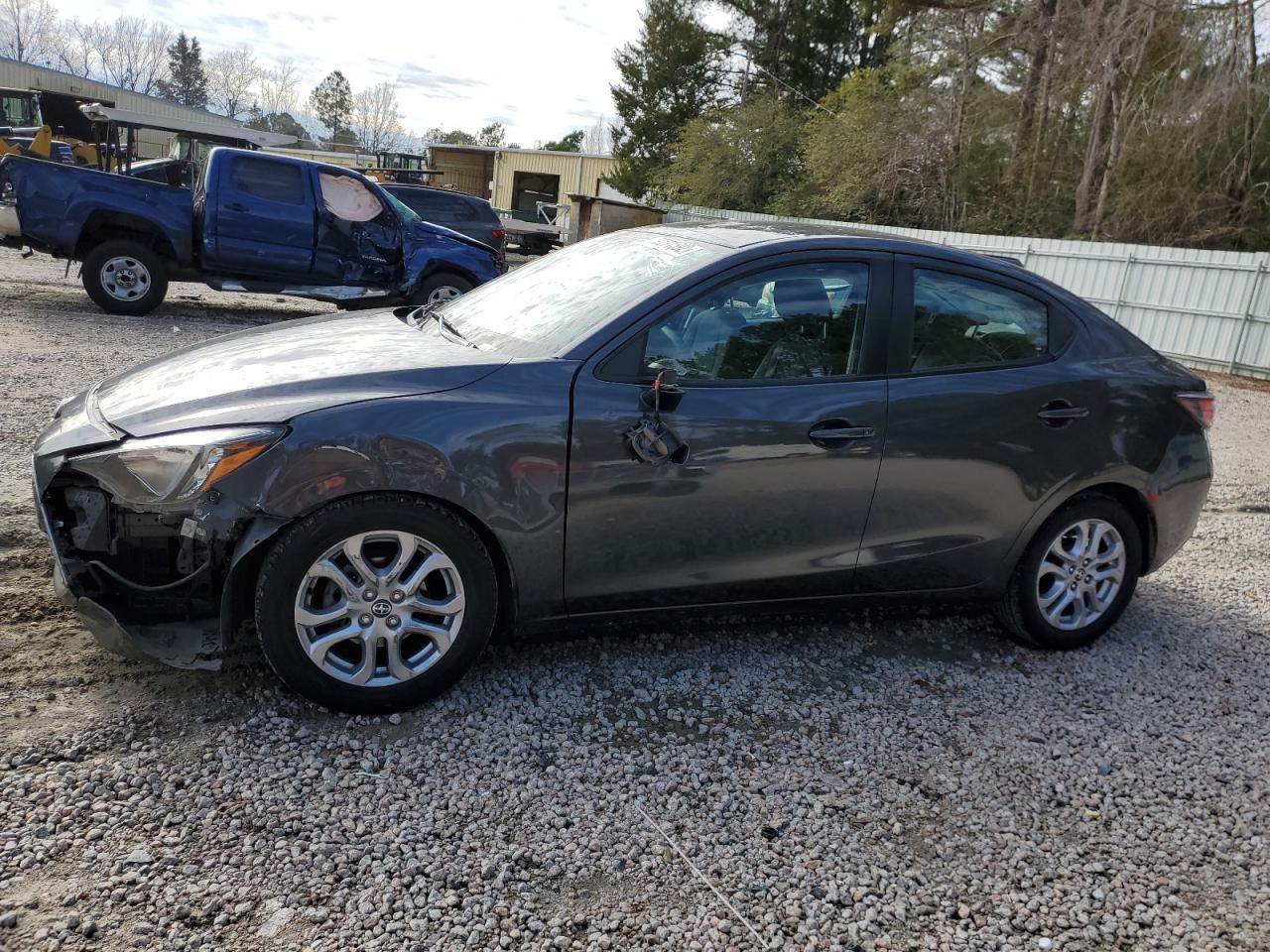 Toyota Scion ia (2016)