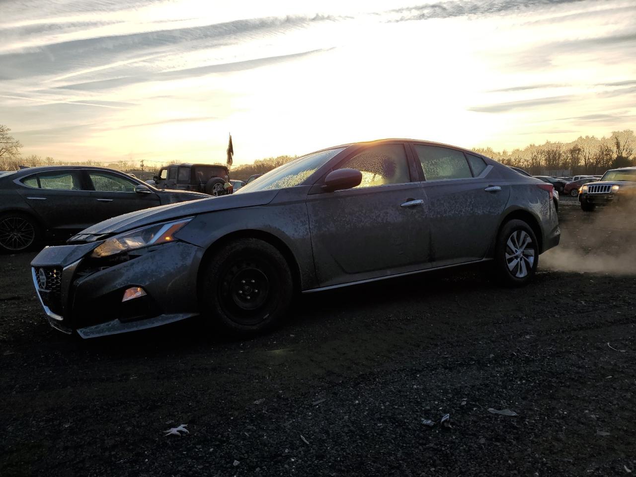 Nissan Altima s (2020)