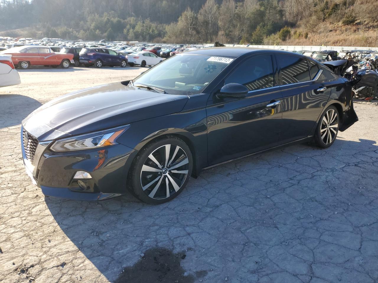 Nissan Altima pla (2020)