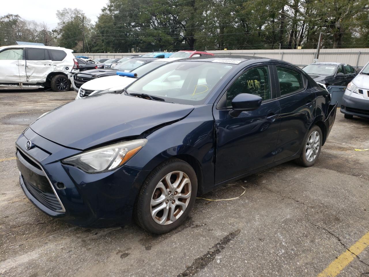 Toyota Scion ia (2016)