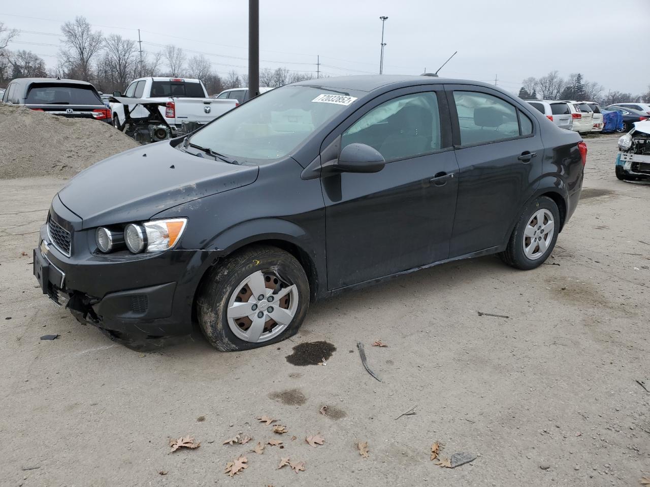 Chevrolet Sonic ls (2015)