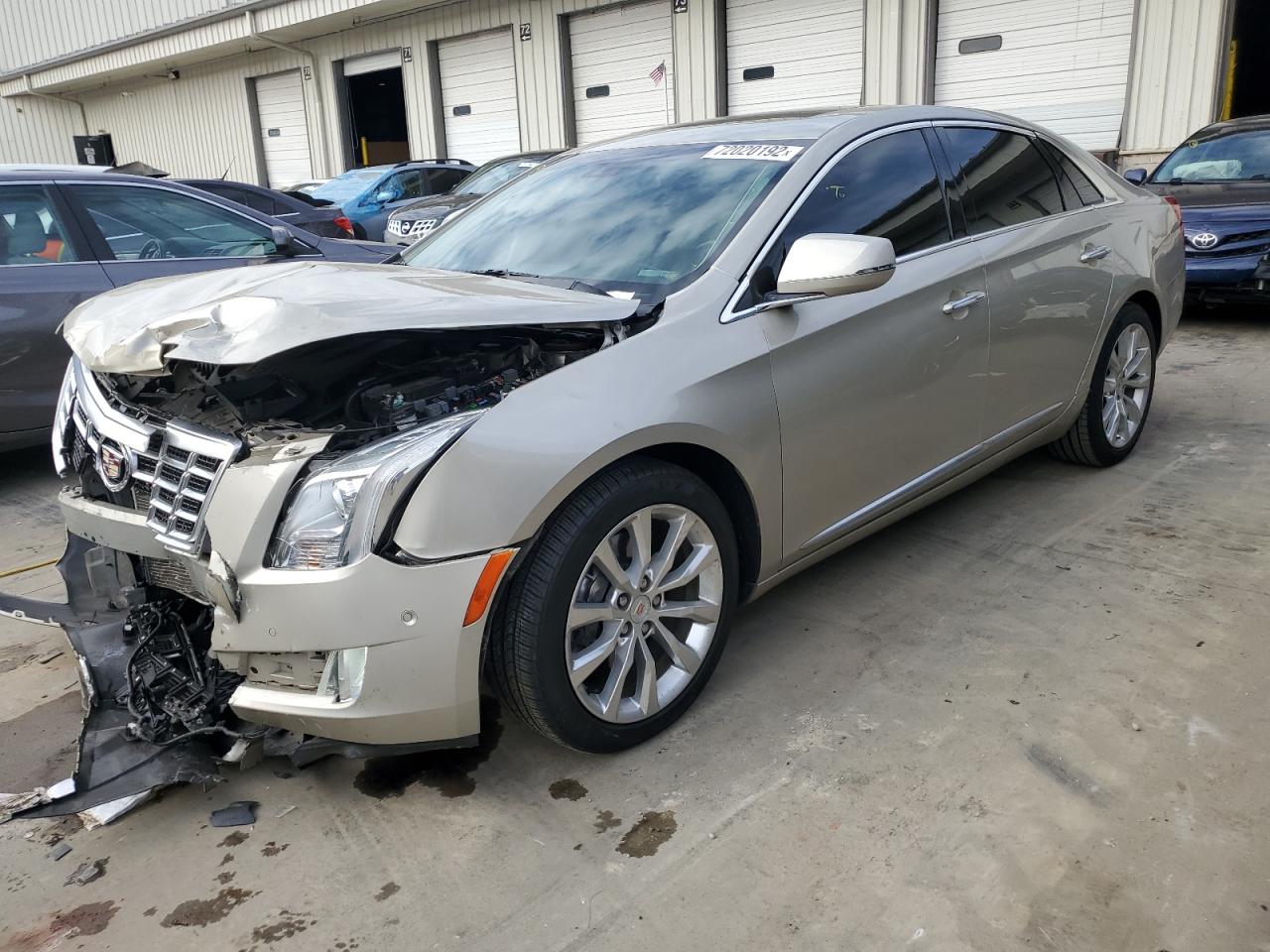 Cadillac Xts luxury (2015)