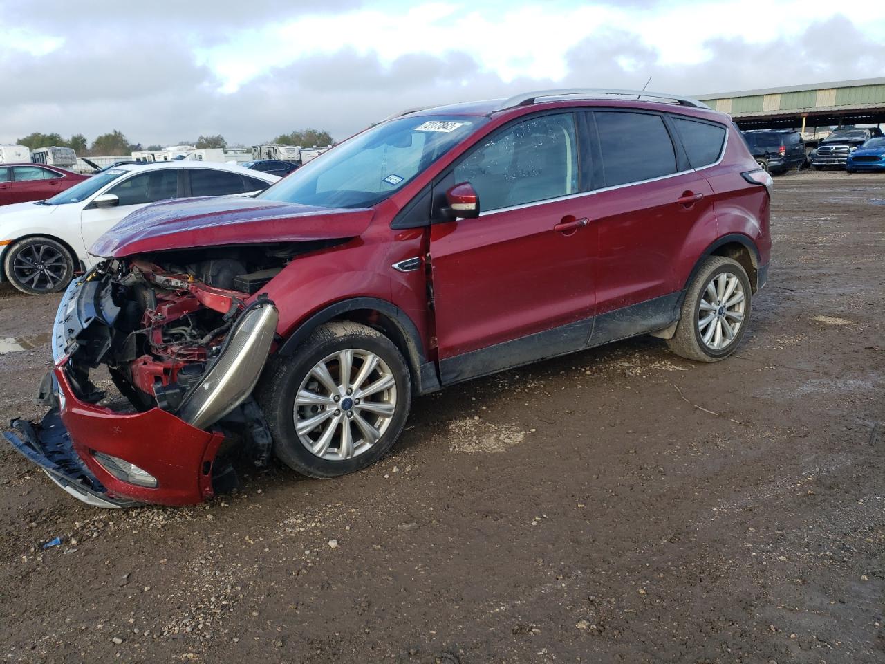 Ford Escape tit (2017)
