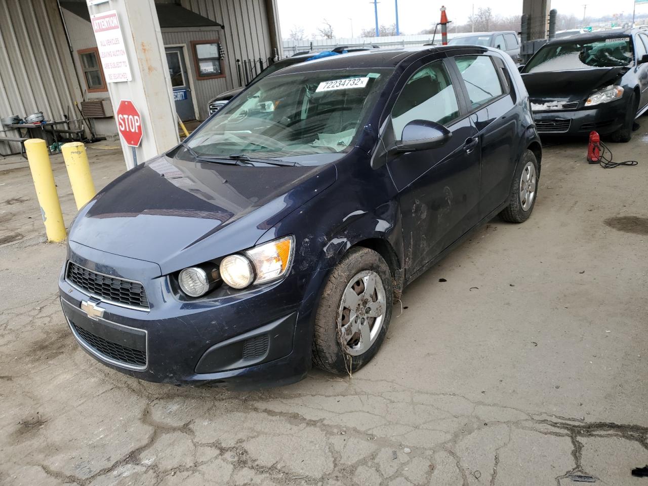 Chevrolet Sonic ls (2015)