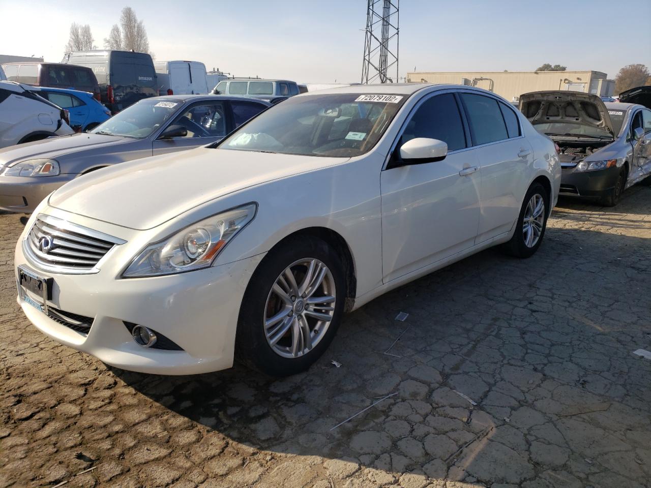 Infiniti G37 base (2012)