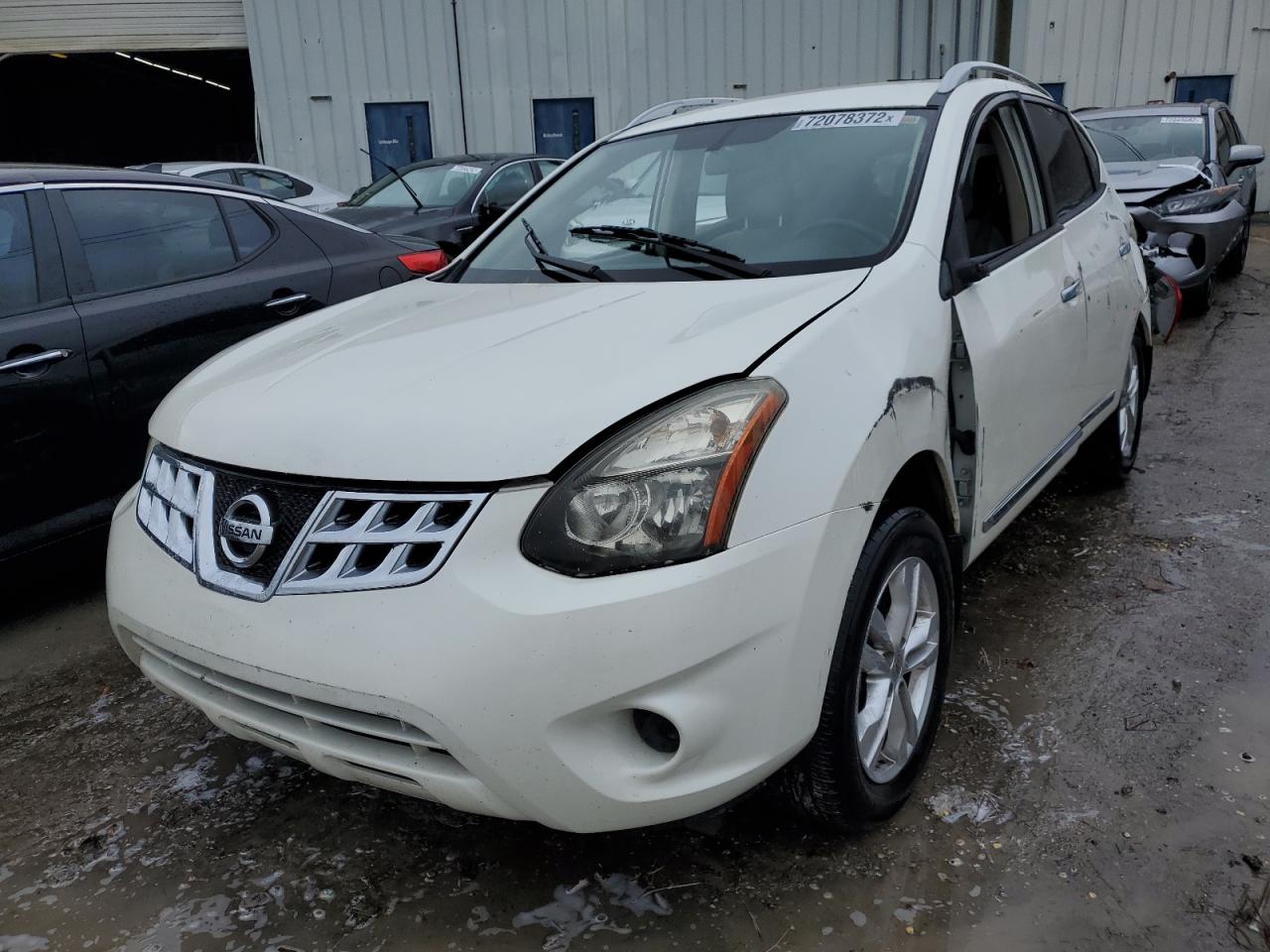 Nissan Rogue sele (2015)