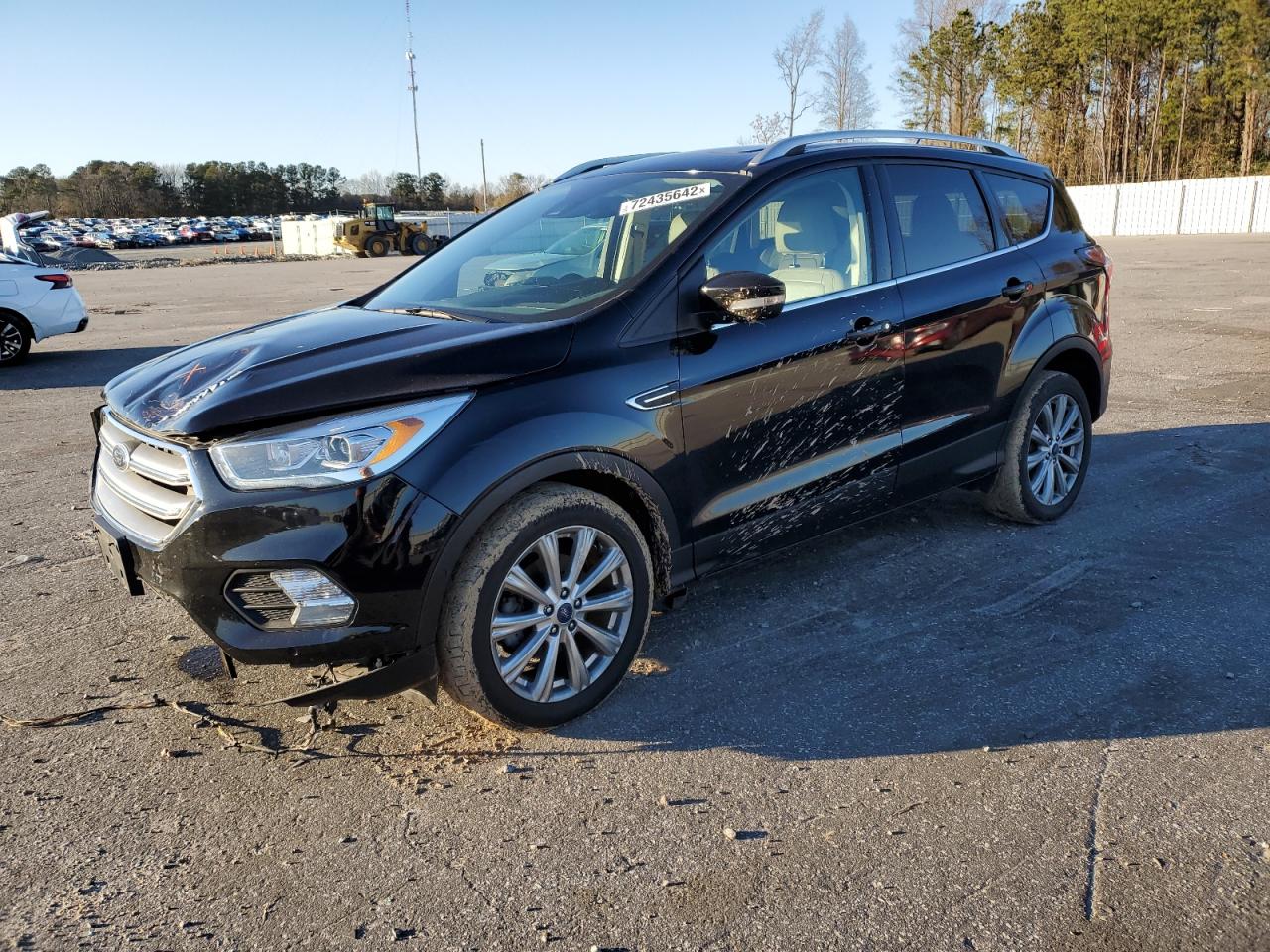 Ford Escape tit (2017)