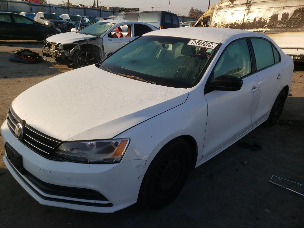 Volkswagen Jetta base (2015)