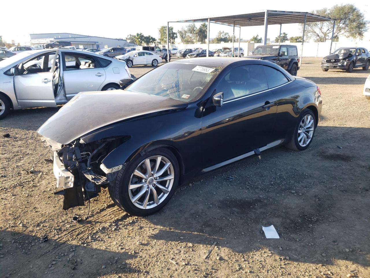 Infiniti G37 base (2012)