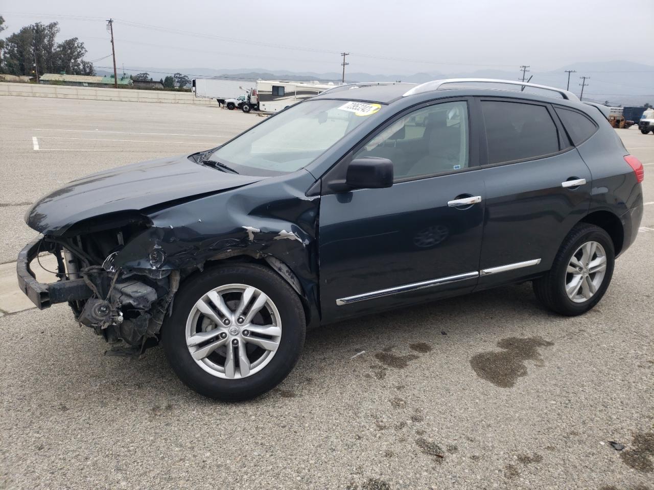 Nissan Rogue sele (2015)